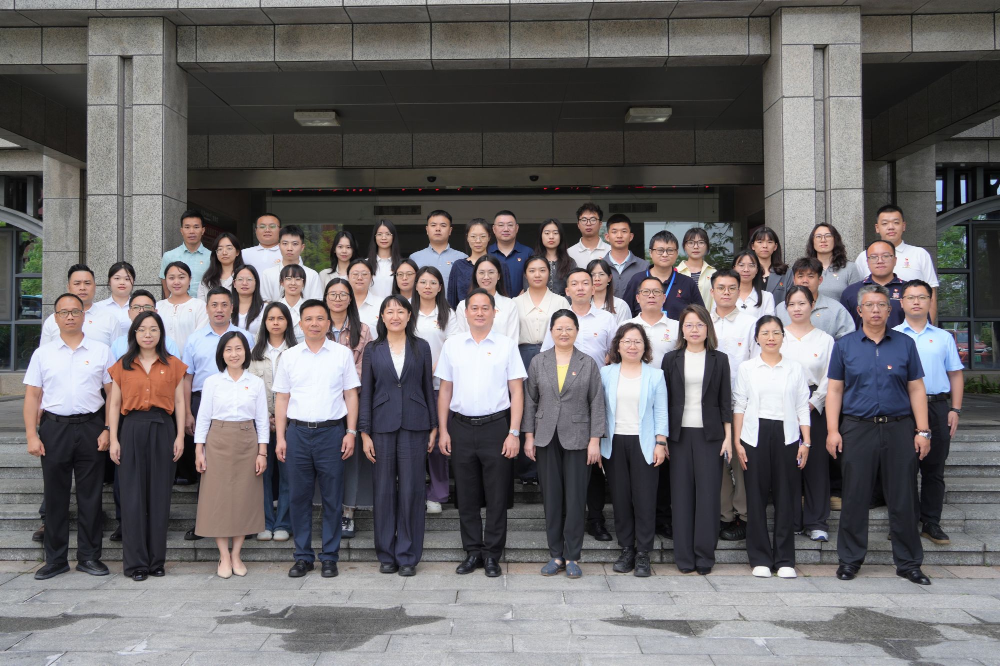 共建互动+1!两校党务干部共同参加“凝心铸魂正导向 党建引领促发展”党务干部培训班